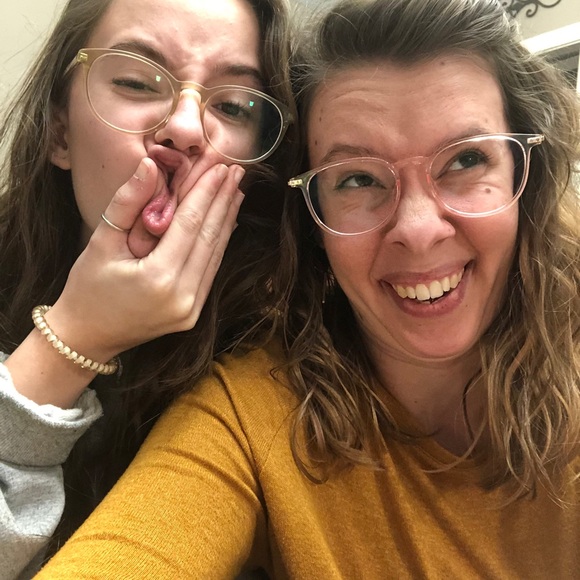 The Floral Giraffe ๐ชด - Picture 4 of 6